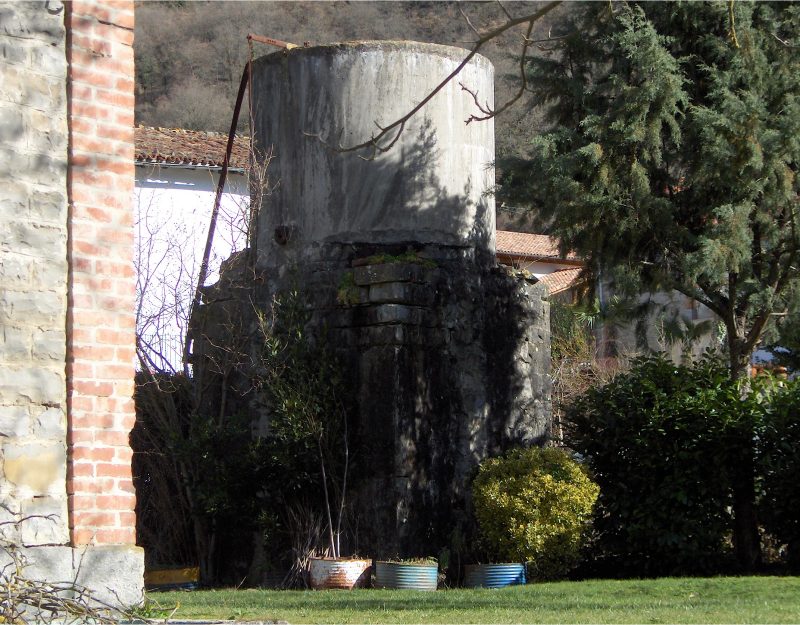 Depósito de agua de Latasa