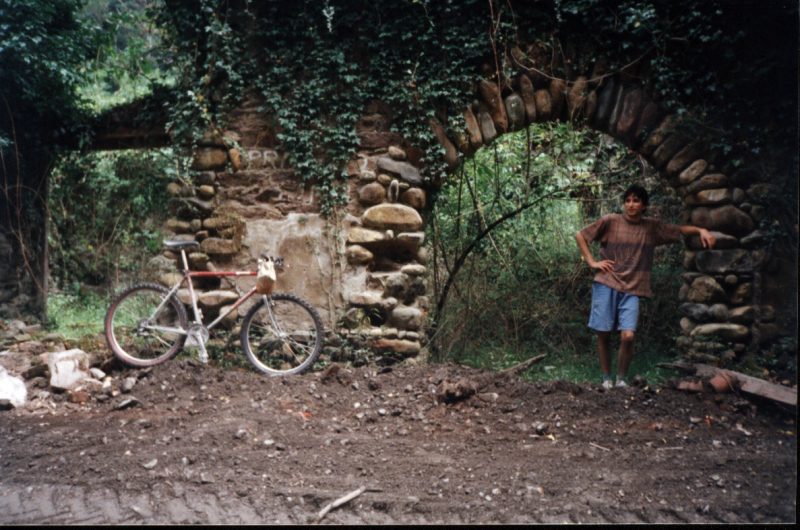 Estación de Olloki 2001